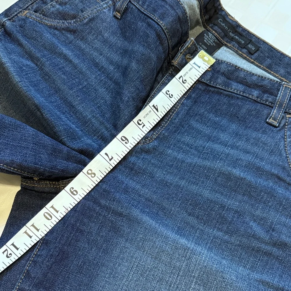 Calvin Klein Women’s Skinny Flare Jeans Size 32/14